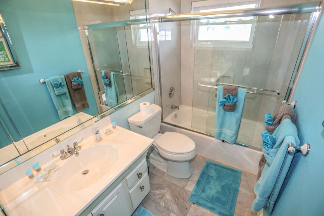 Photo of Bathroom in Laguna Shores