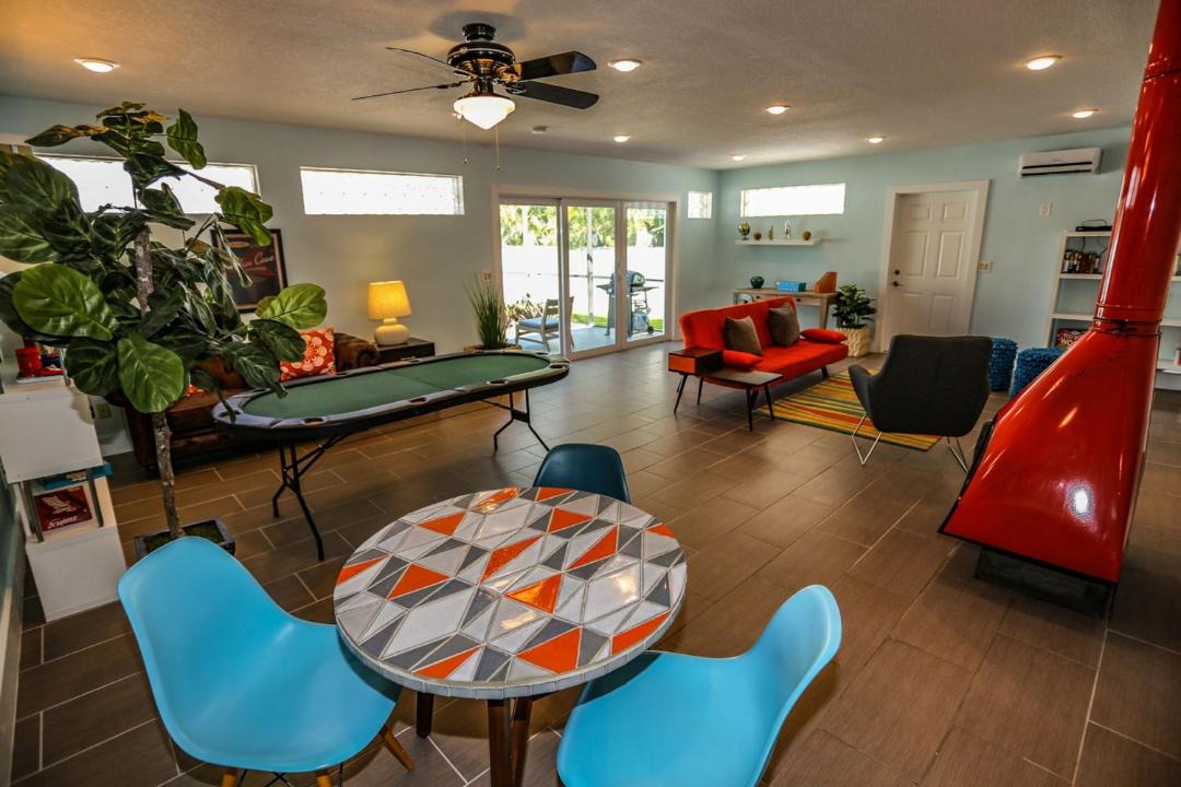 Photo of Livingroom in Laguna Shores