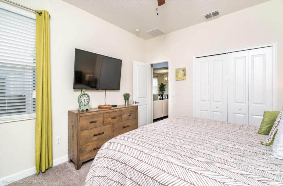 Photo of Bedroom in Davenport