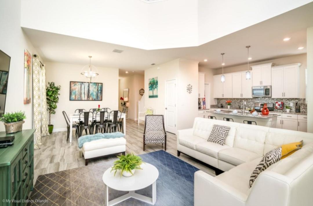 Photo of Livingroom in Davenport
