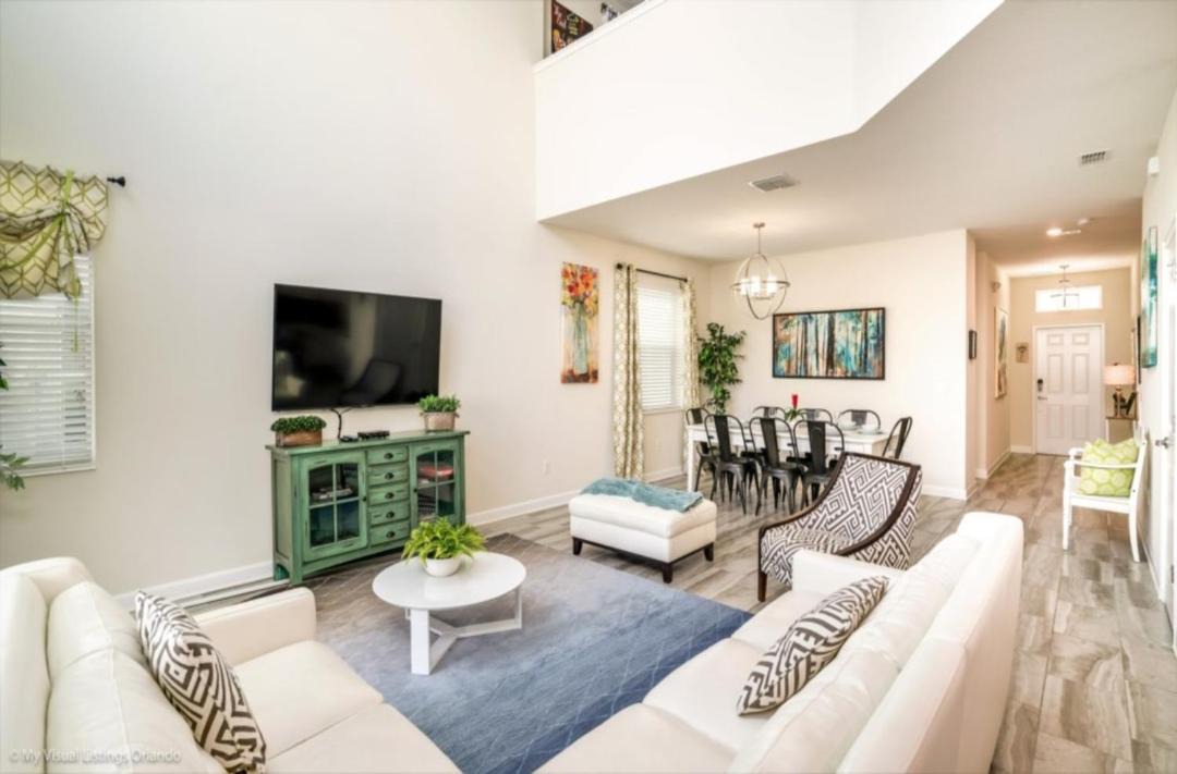 Photo of Livingroom in Davenport