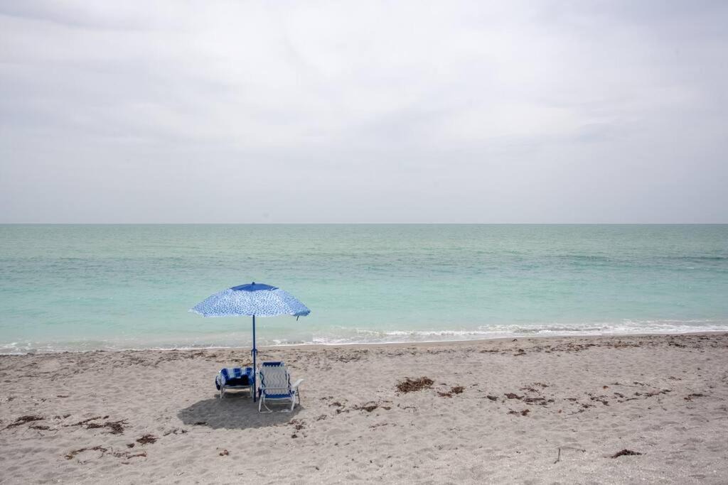 Photo of Outdoor in Golden Beach