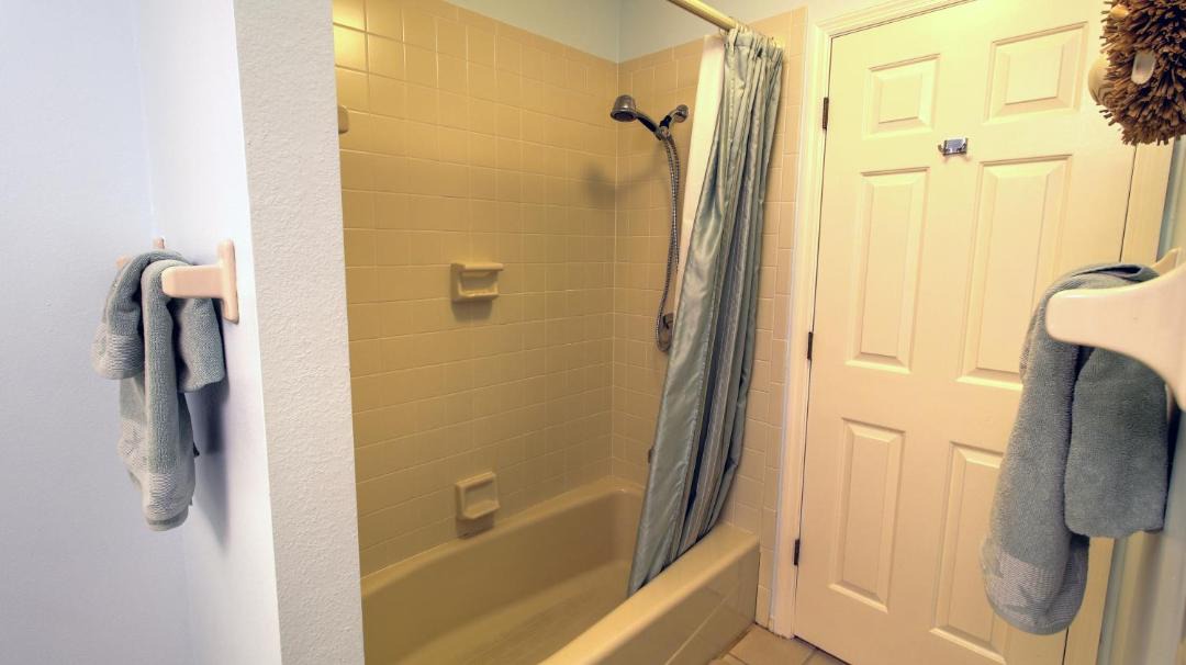 Photo of Bathroom in Plantation