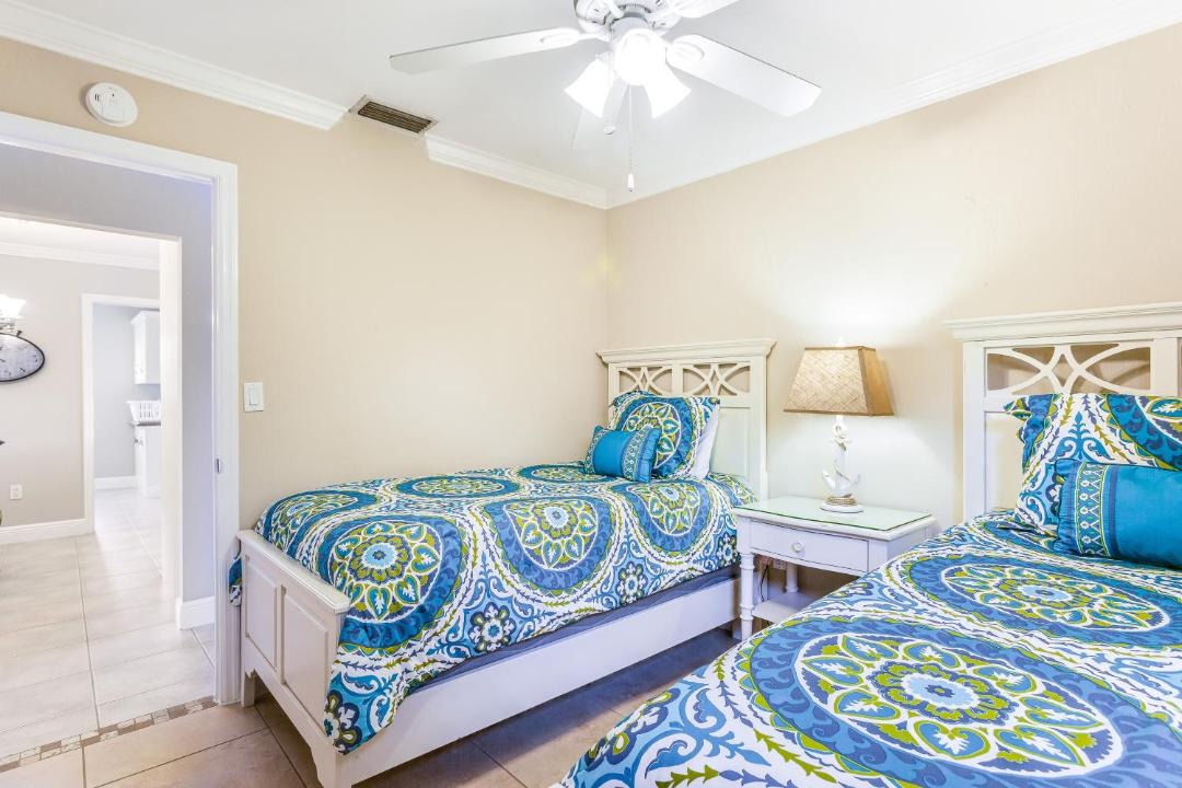 Photo of Bedroom in Naples Park