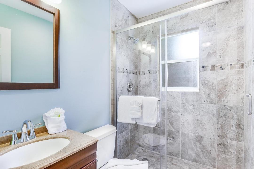 Photo of Bathroom in Naples Park