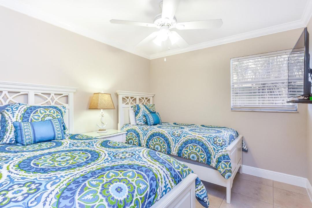 Photo of Bedroom in Naples Park