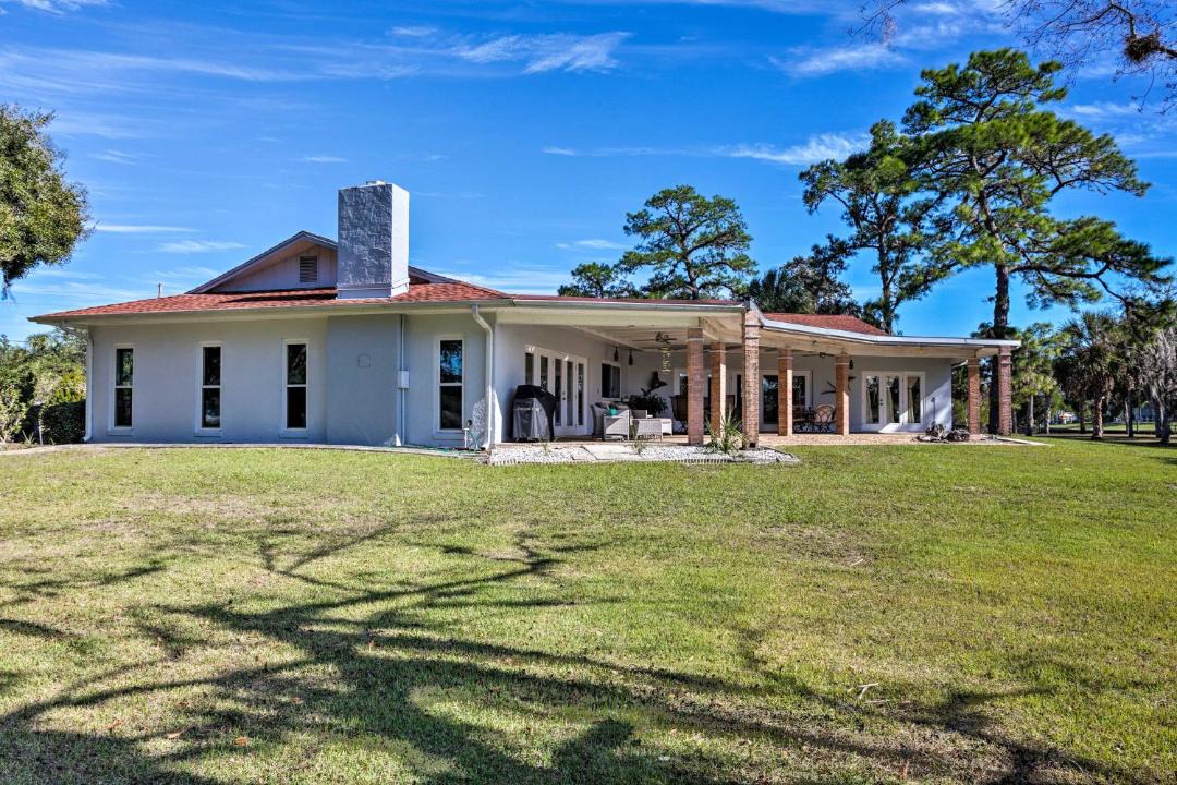 Photo of Buildings in Dixie Shores