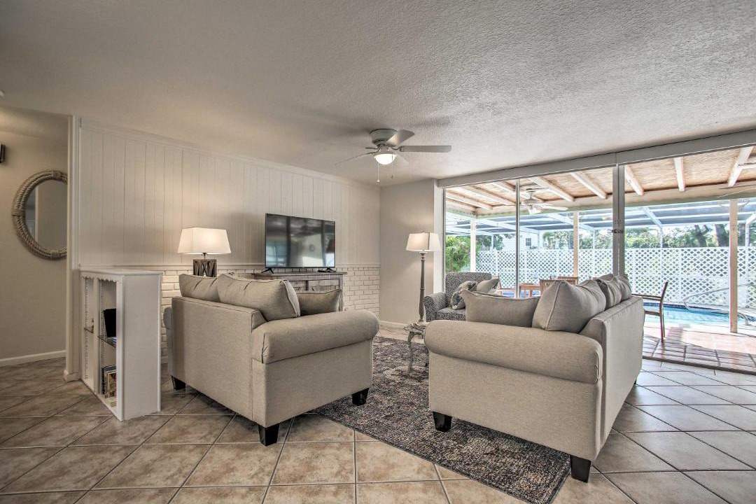 Photo of Livingroom in Singer Island