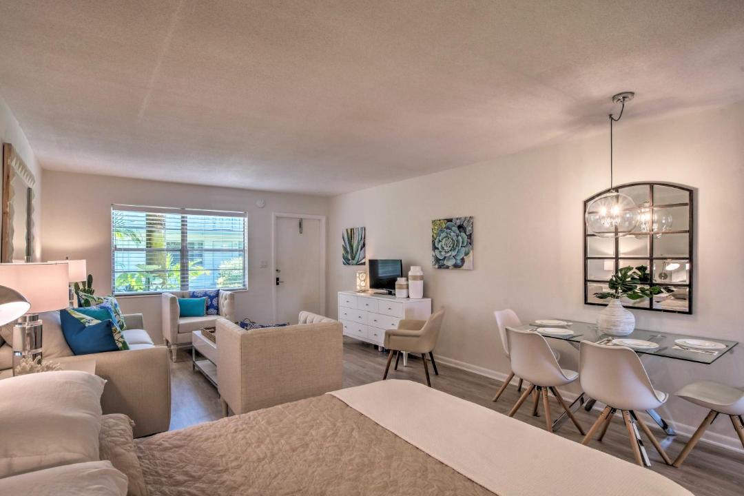 Photo of Livingroom in Old Naples