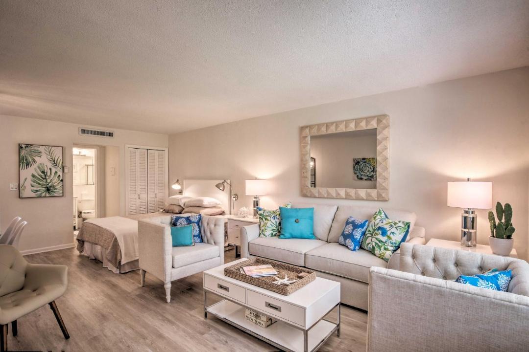 Photo of Livingroom in Old Naples