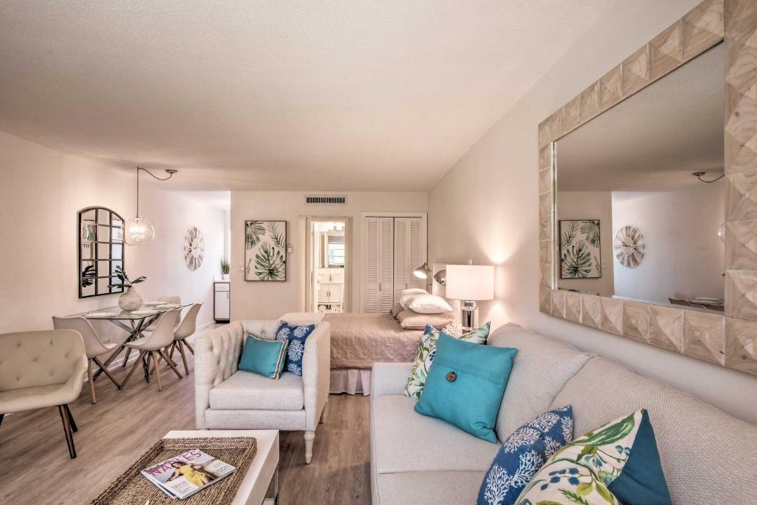 Photo of Livingroom in Old Naples