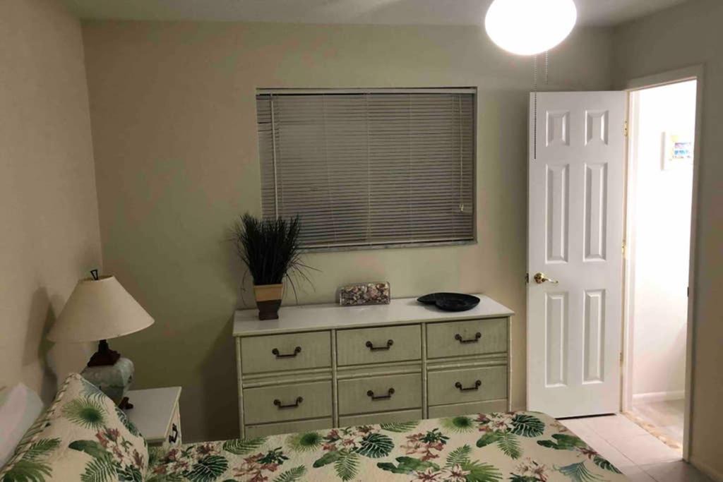 Photo of Bedroom in San Carlos Park