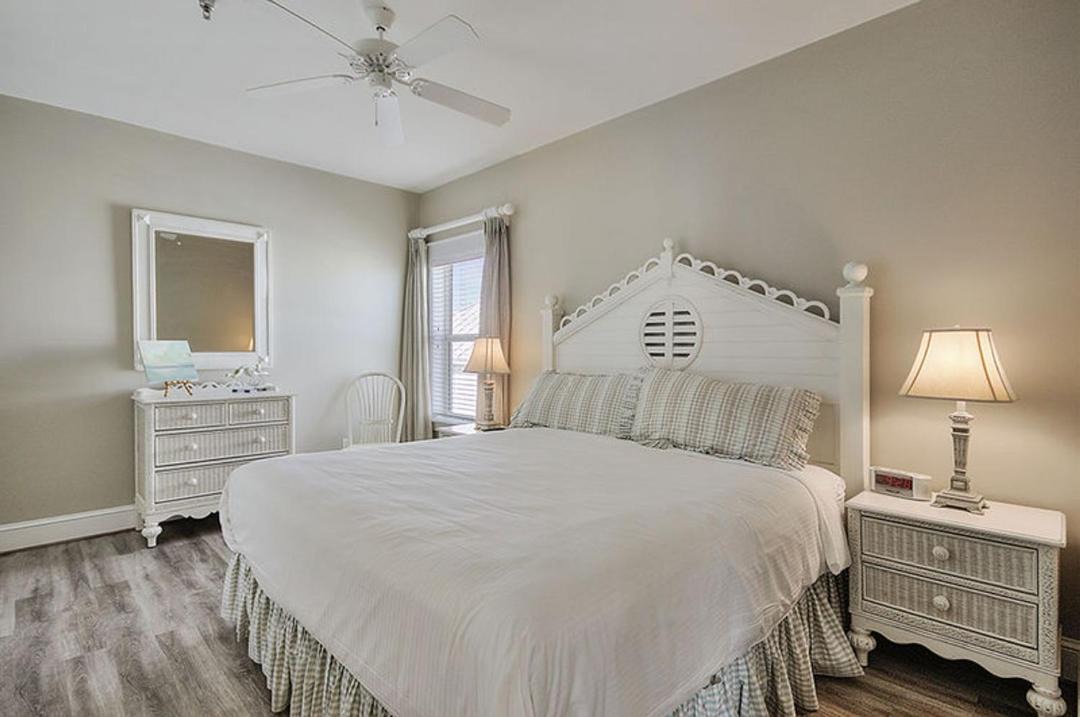 Photo of Bedroom in Seagrove Beach