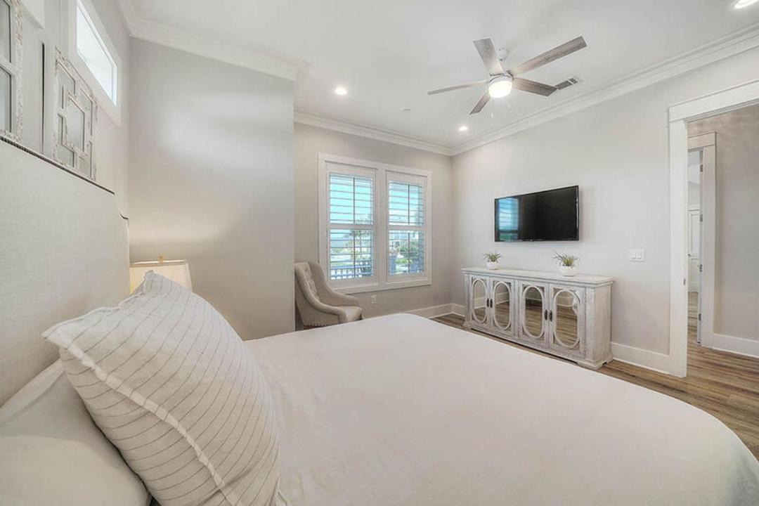 Photo of Bedroom in Gulf Pines