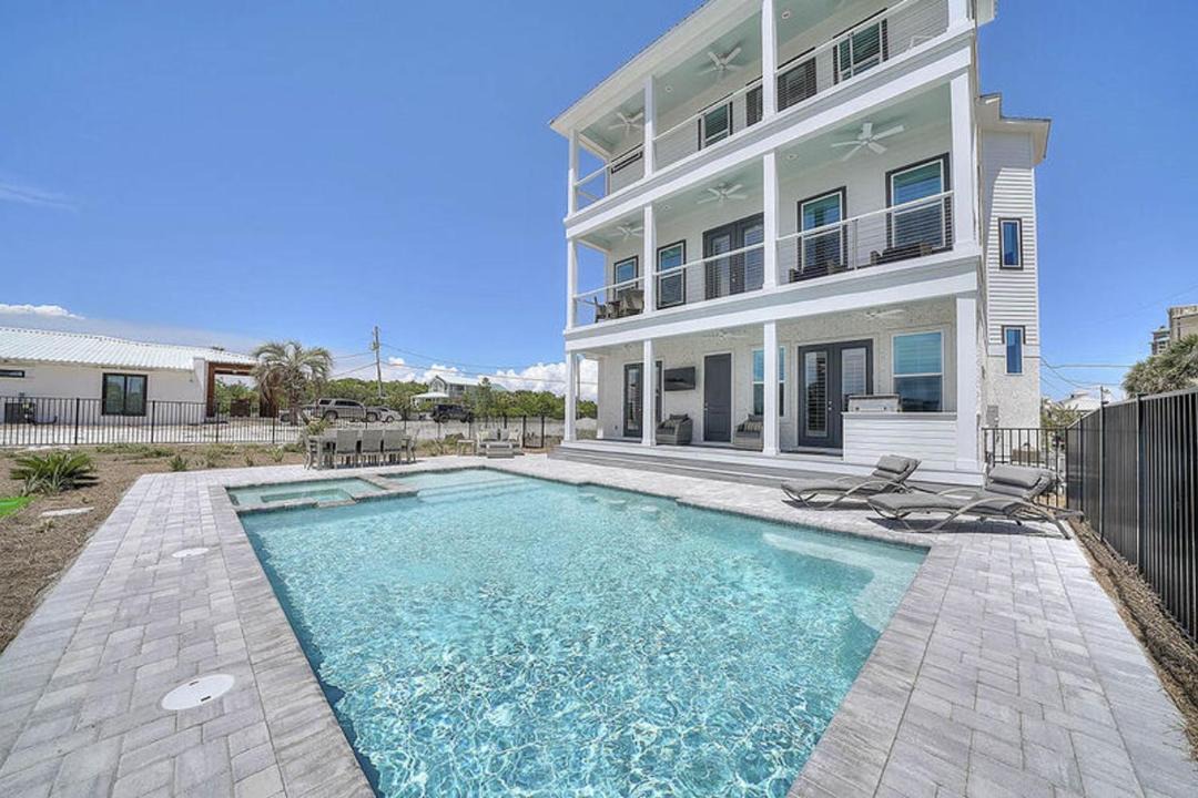 Photo of Outdoor in Gulf Pines