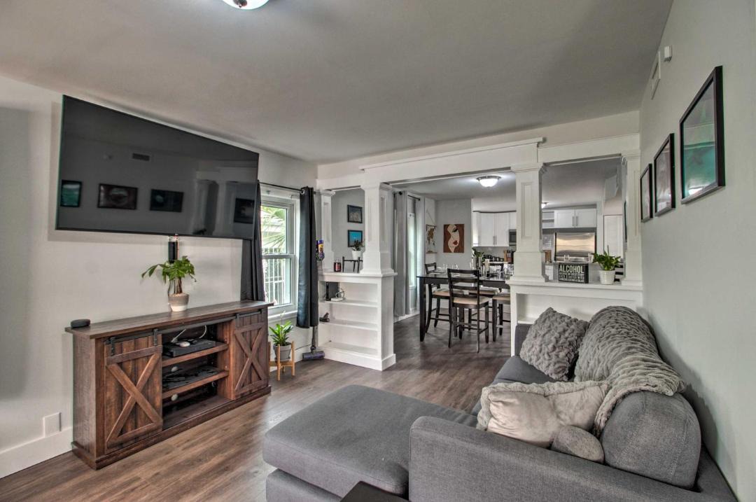 Photo of Livingroom in Progressive Northwest