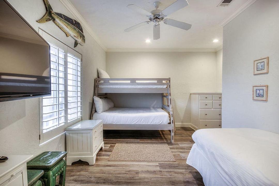 Photo of Bedroom in Dune Allen Beach