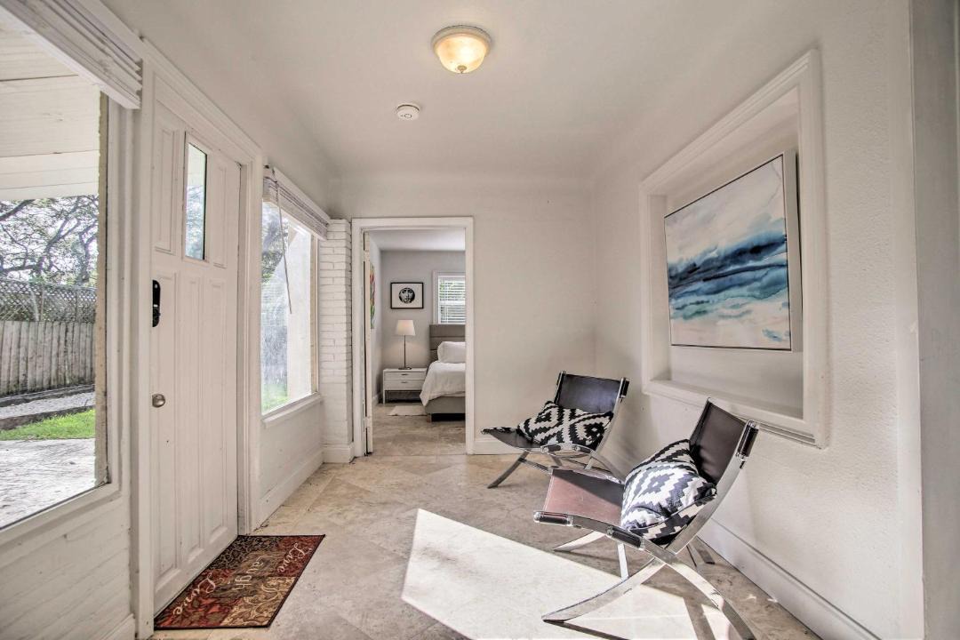 Photo of Livingroom in Edgewood