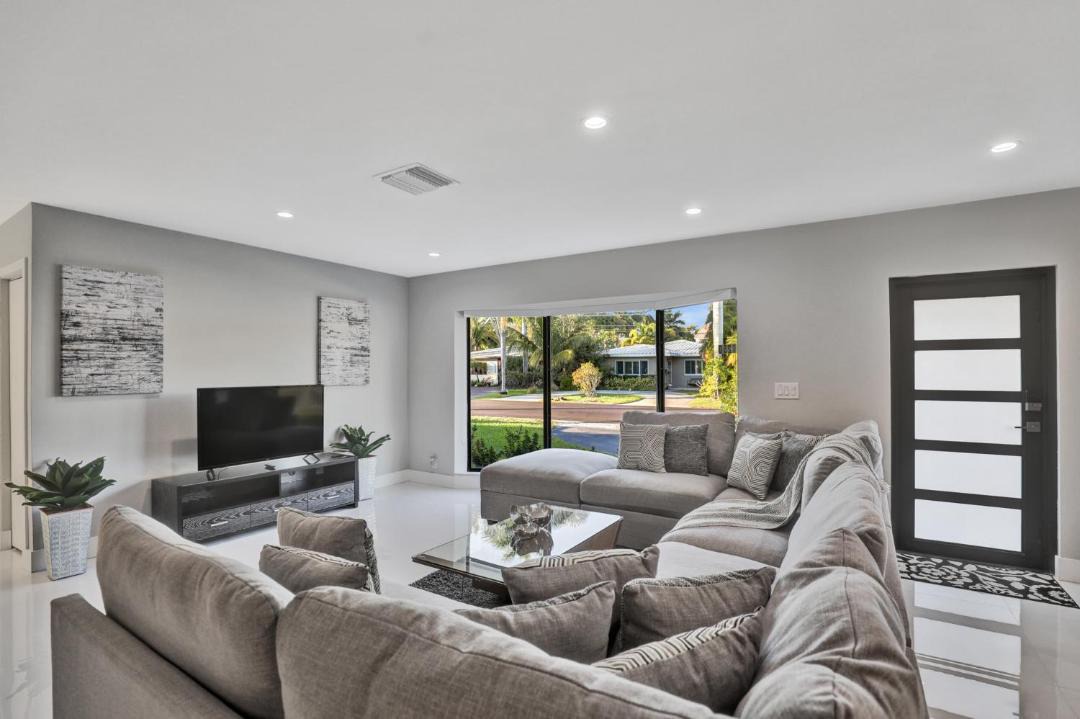 Photo of Livingroom in South Lake