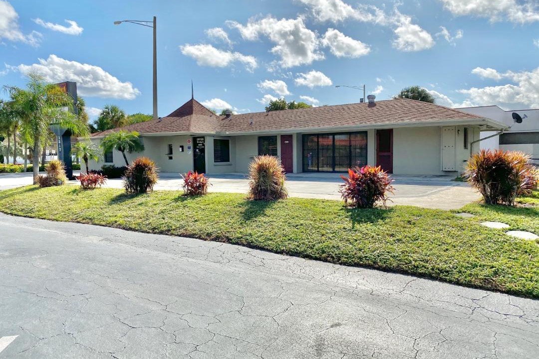 Photo of Buildings in Poinciana Park
