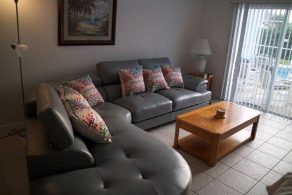 Photo of Livingroom in Westbury