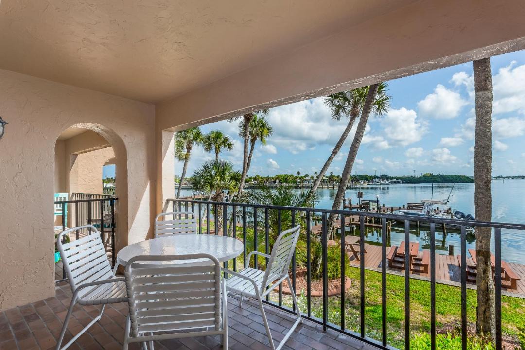 Photo of Patio Balcony in Englewood
