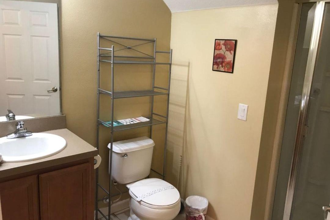Photo of Bathroom in Crestwynd Bay