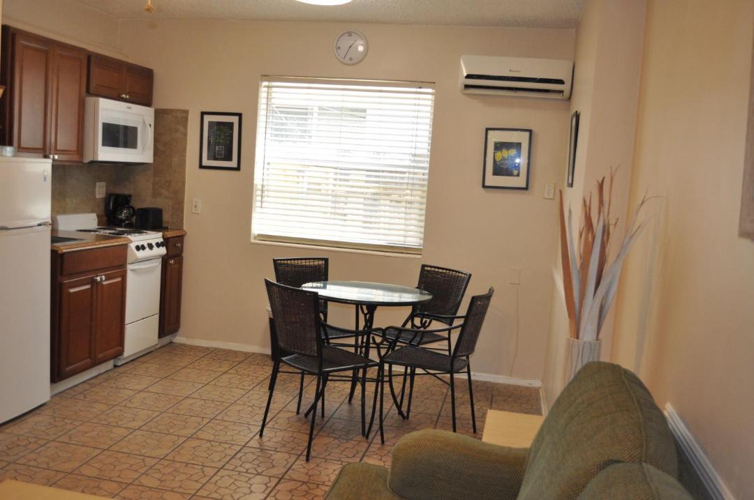 Photo of Kitchen in Lauderdale-by-the-Sea