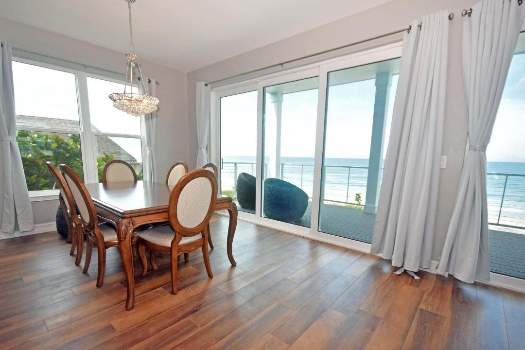 Photo of Livingroom in Englewood
