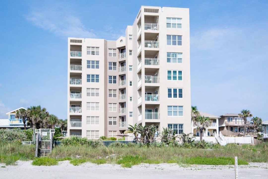Photo of Buildings in Cearra Del Ray