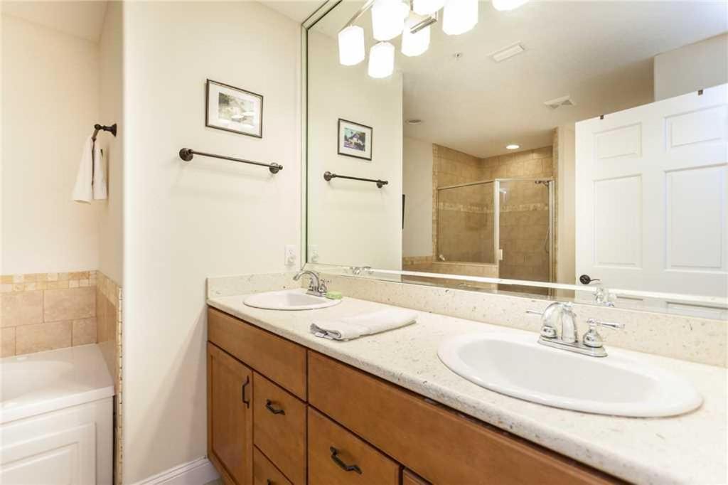 Photo of Bathroom in Ocean Reef