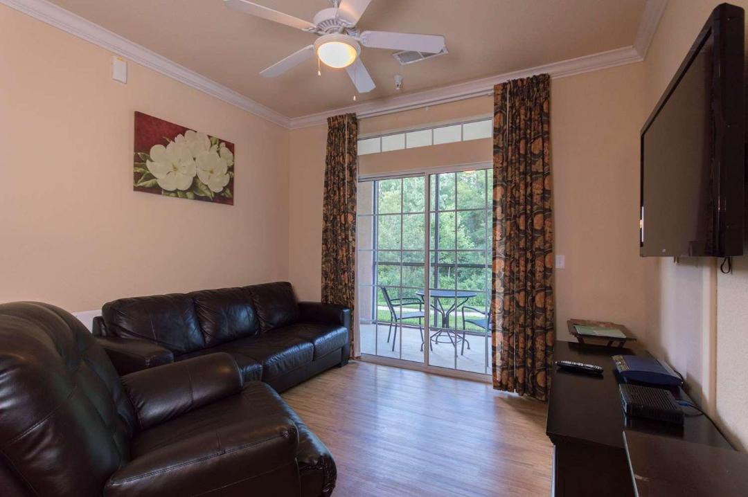 Photo of Livingroom in Four Corners