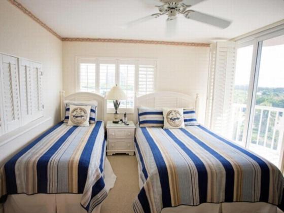 Photo of Bedroom in Park Shore