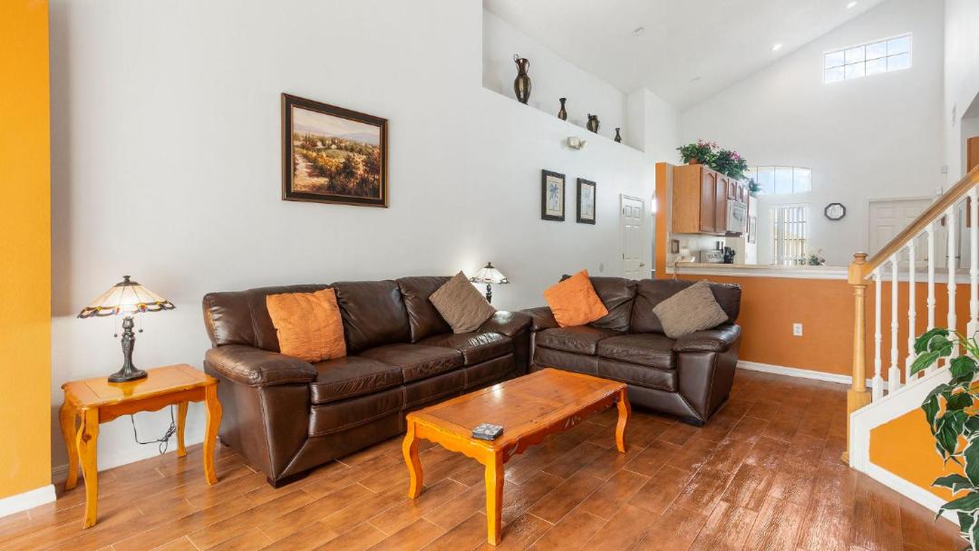 Photo of Livingroom in Westbury