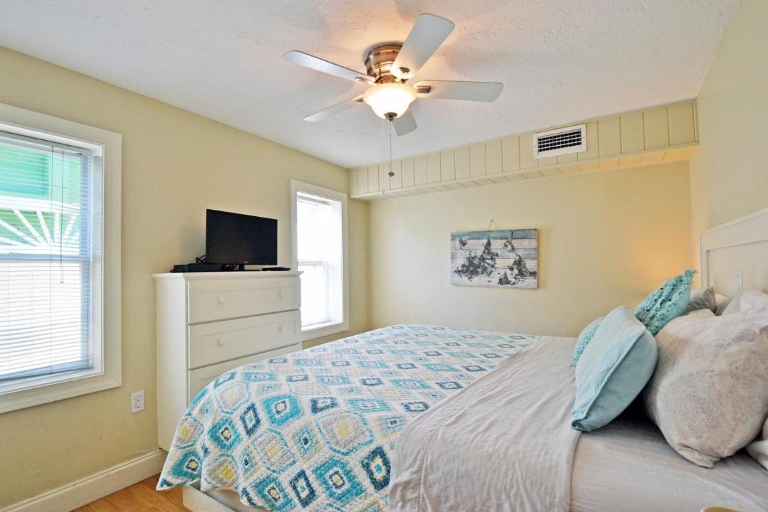 Photo of Bedroom in Bradenton Beach