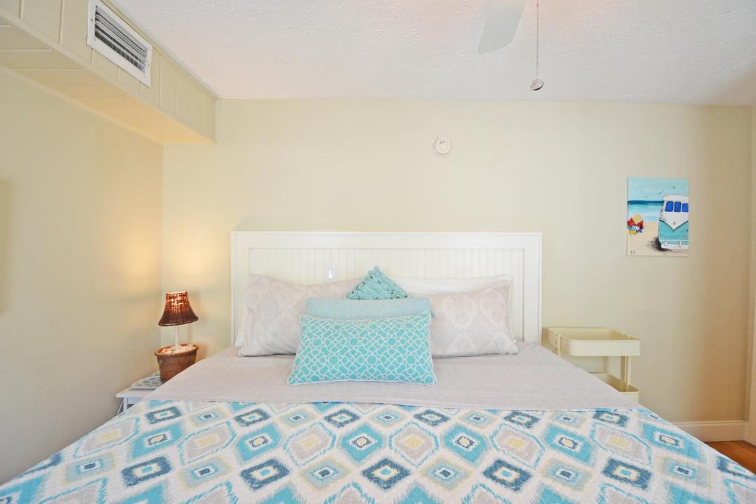 Photo of Bedroom in Bradenton Beach