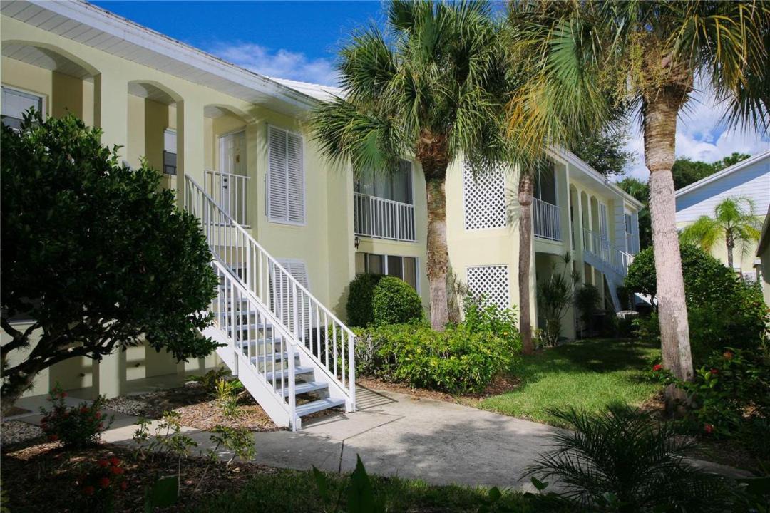 Photo of Buildings in Plantation