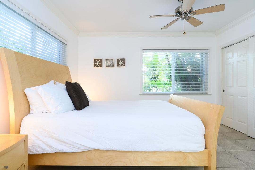 Photo of Bedroom in Hendricks and Venice Isles