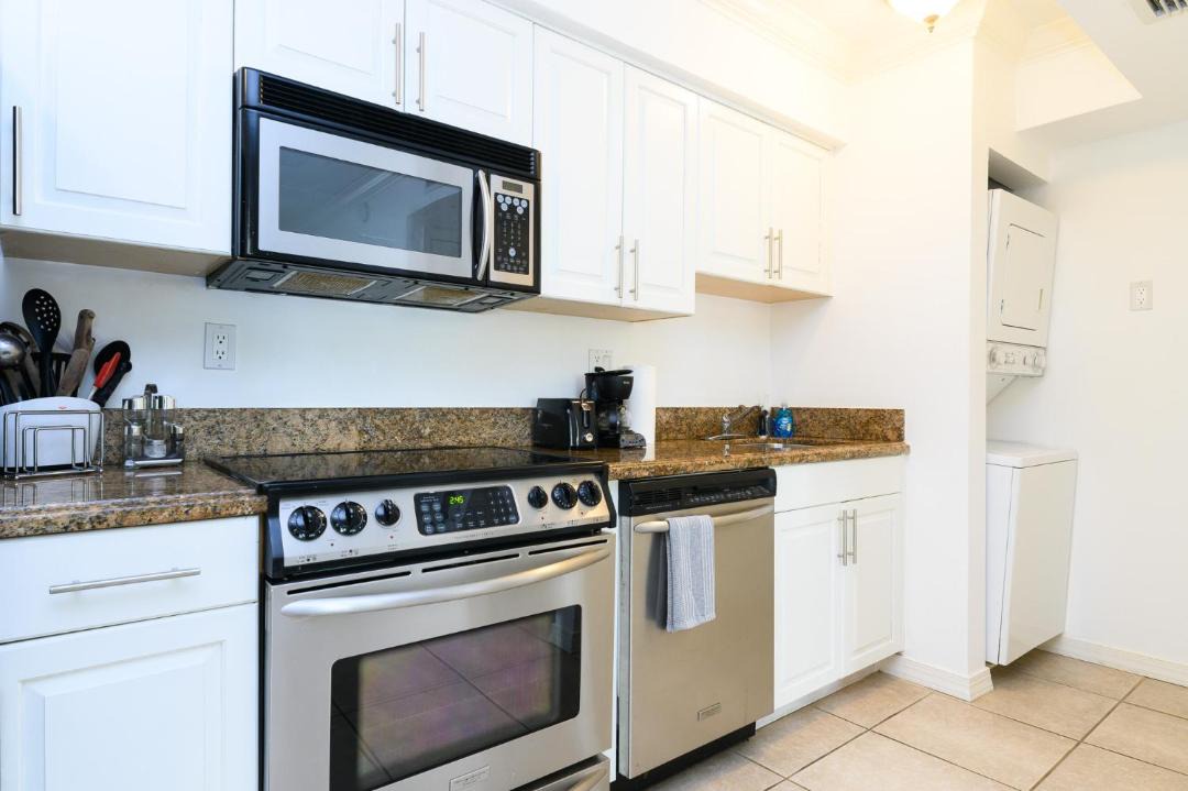 Photo of Kitchen in Hendricks and Venice Isles