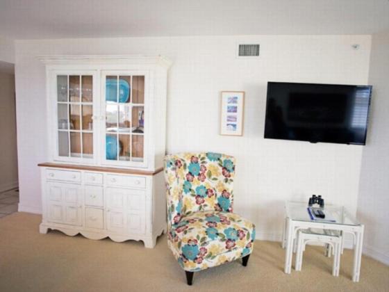 Photo of Livingroom in Park Shore