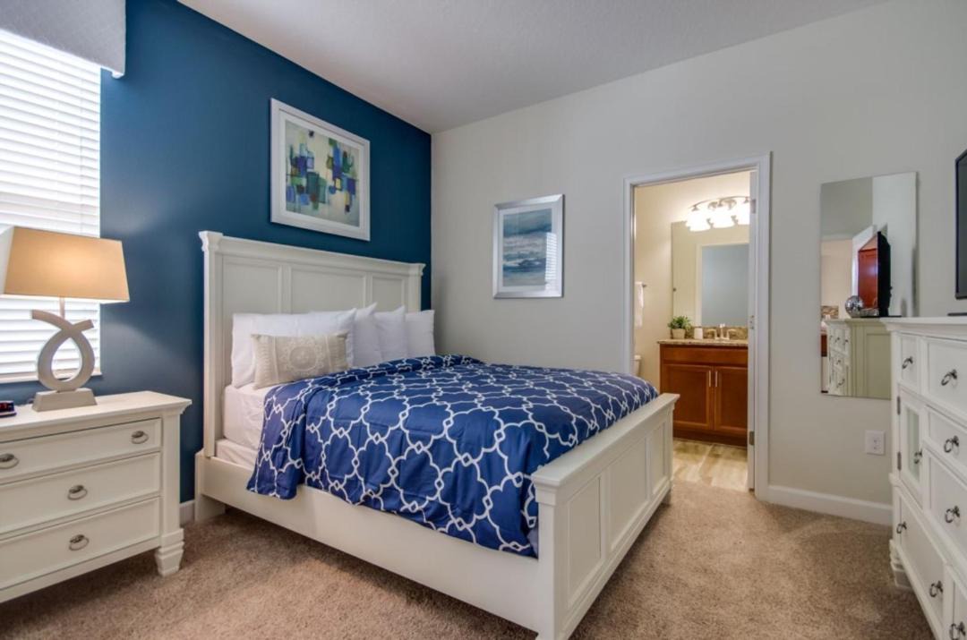 Photo of Bedroom in Davenport