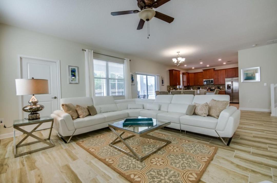 Photo of Livingroom in Davenport