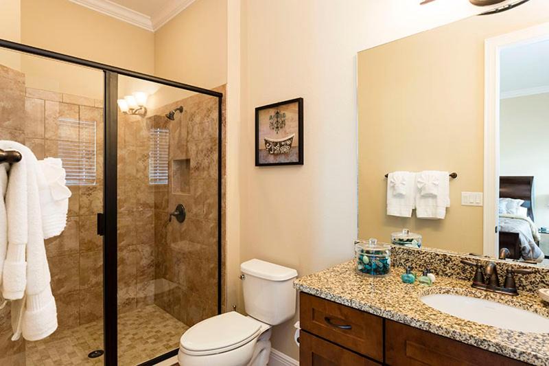 Photo of Bathroom in Reunion
