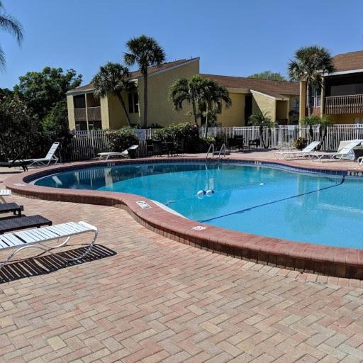 Photo of Outdoor in Gulf Gate Estates