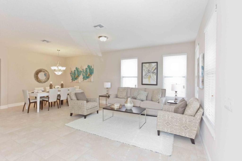 Photo of Livingroom in Loughman