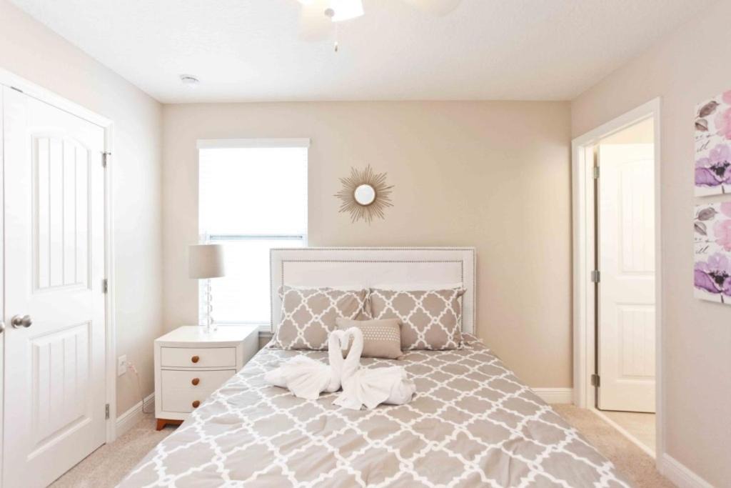 Photo of Bedroom in Loughman