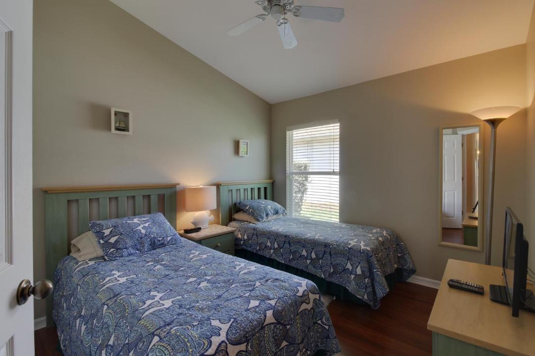 Photo of Bedroom in Beachwalk Isles