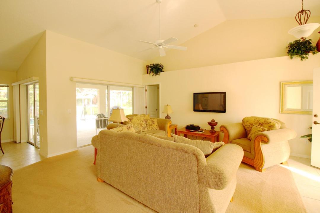 Photo of Livingroom in White Marsh
