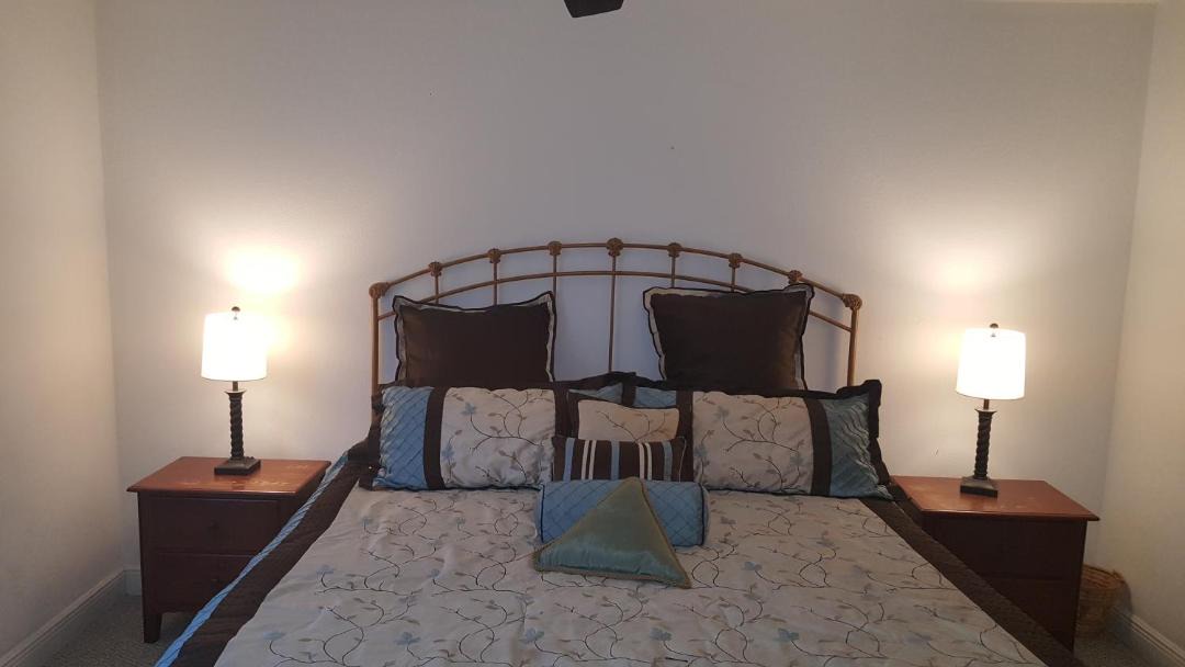 Photo of Bedroom in Lake Magdalene