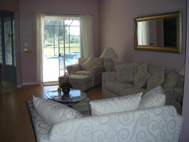 Photo of Livingroom in Ridgewood Lakes